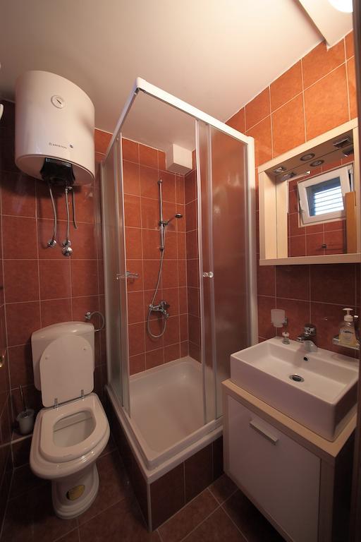 Guest House Zenovic Petrovac Oda fotoğraf