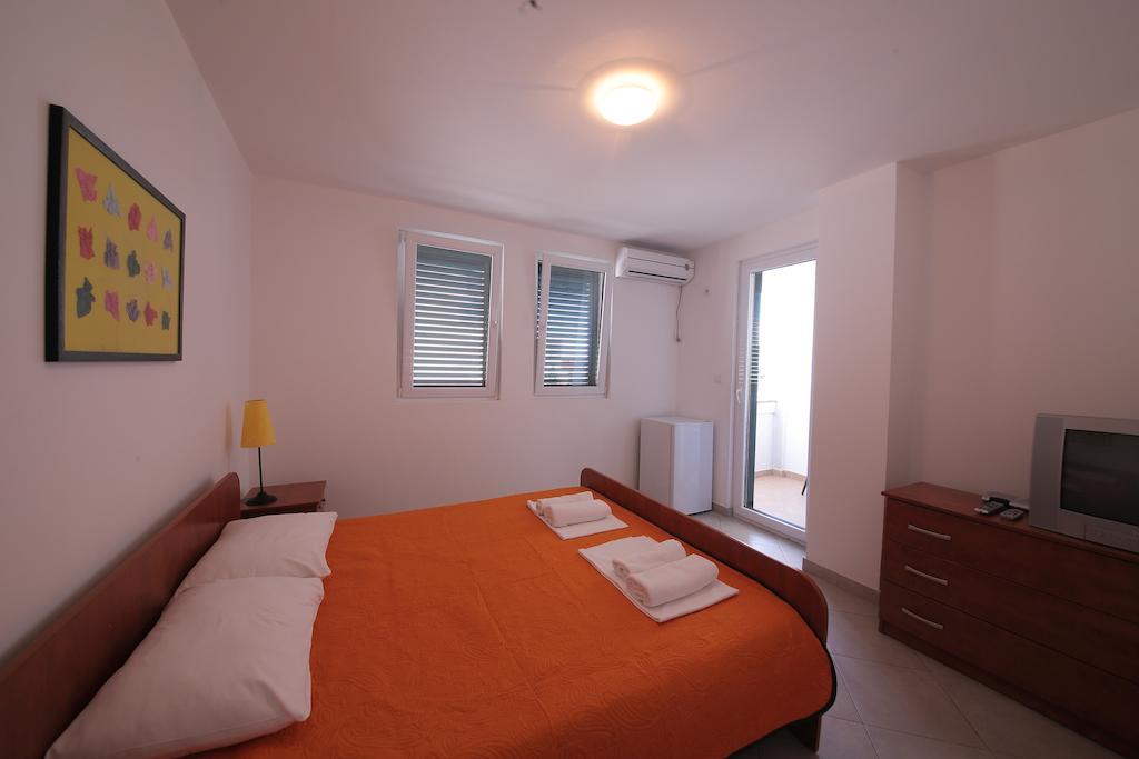 Guest House Zenovic Petrovac Dış mekan fotoğraf